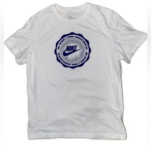Nike T-Shirt